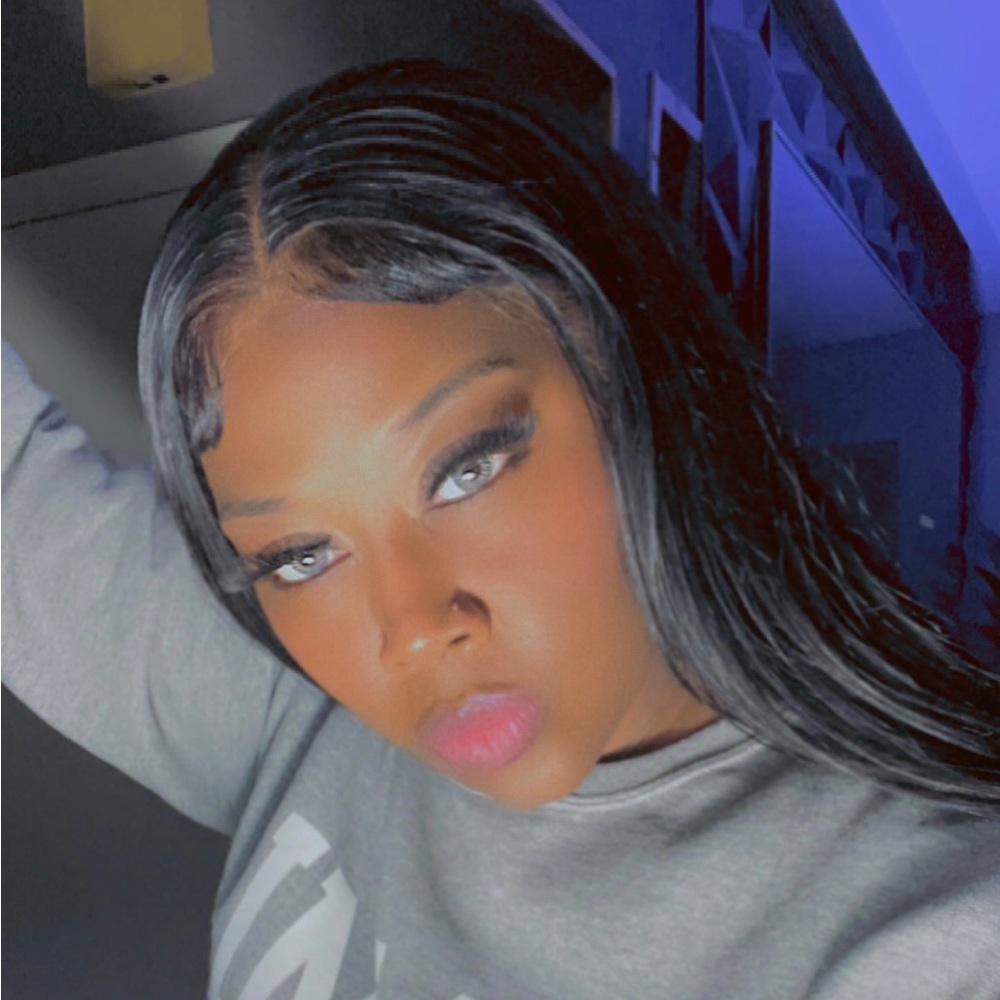 Meet your Posher, Marisha